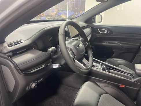 New 2026 Jeep Compass Latitude AWD/4WD image 9