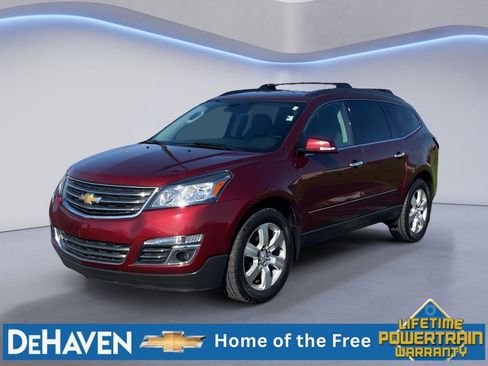 Used 2017 Chevrolet Traverse Premier FWD image 2