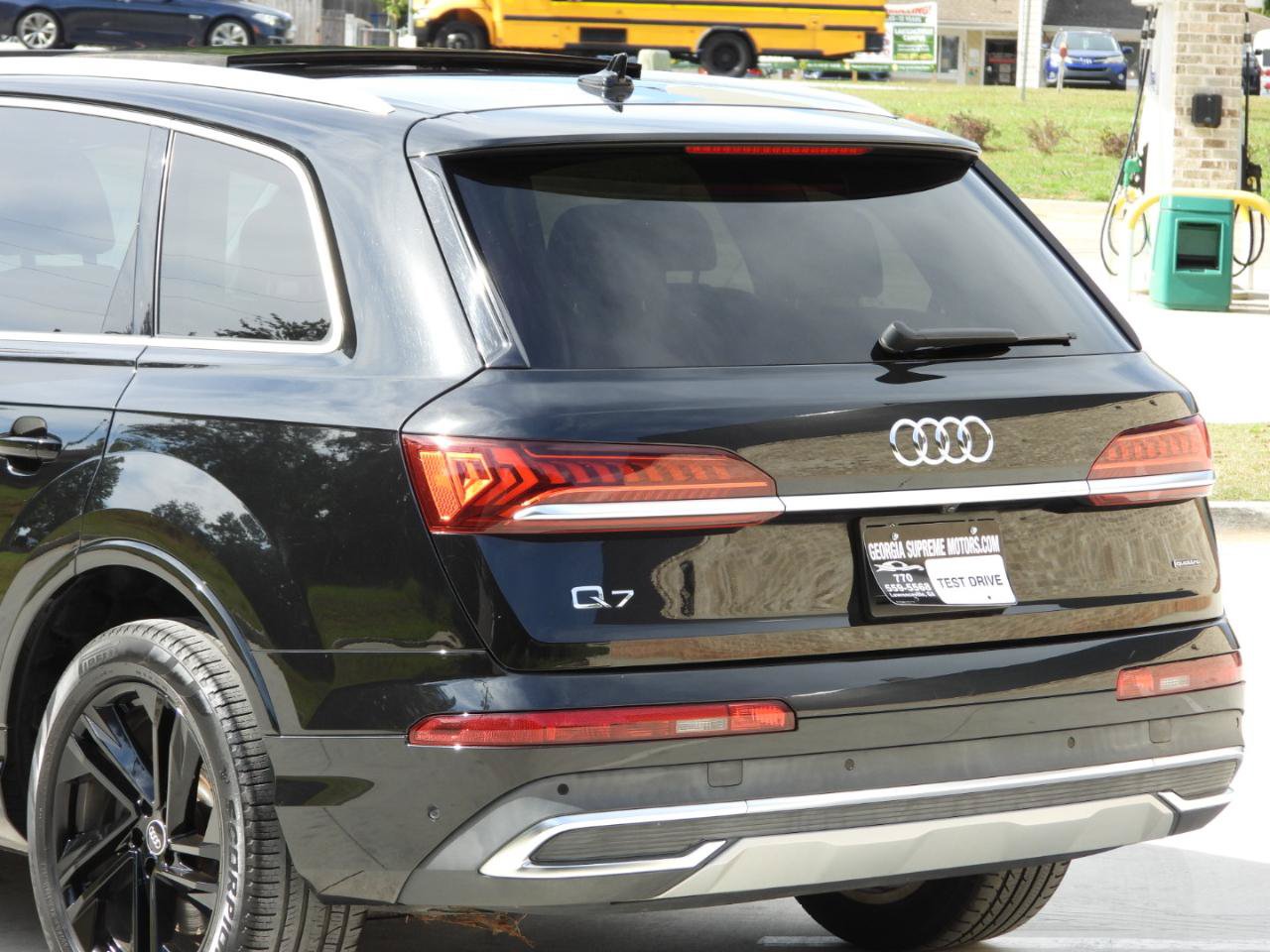 Used 2022 Audi Q7 3.0T Premium Plus AWD/4WD image 25