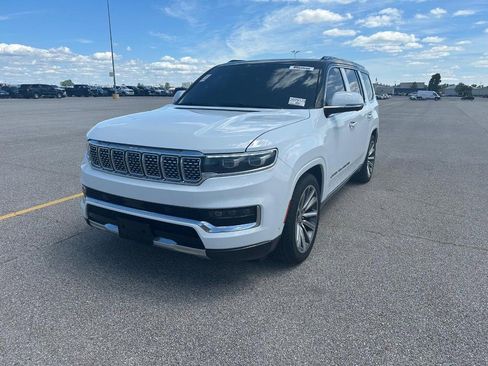 Used 2022 Jeep Grand Wagoneer Series II AWD/4WD image 13