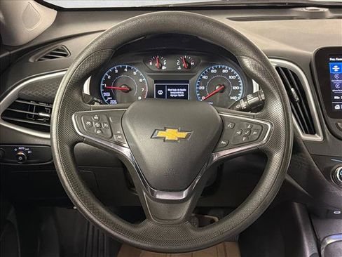 Used 2023 Chevrolet Malibu LT FWD image 23