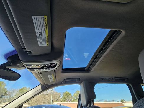 Used 2012 Porsche Cayenne AWD/4WD image 11