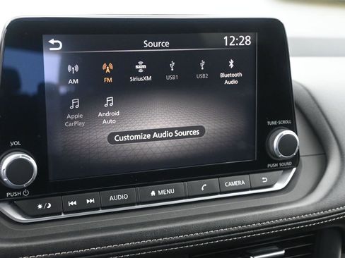 Used 2024 Nissan Rogue SV image 27