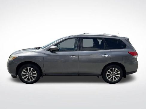 Used 2016 Nissan Pathfinder SV w/ Cargo Package AWD/4WD image 3