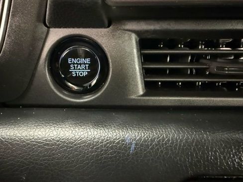 Certified 2025 Honda Pilot TrailSport image 25