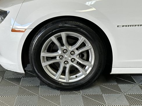 Used 2015 Chevrolet Camaro LS RWD image 39