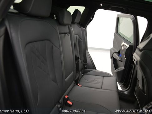 Used 2025 BMW X3 xDrive30i w/ Premium Package image 23