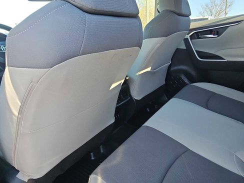 Used 2019 Toyota RAV4 XLE image 19