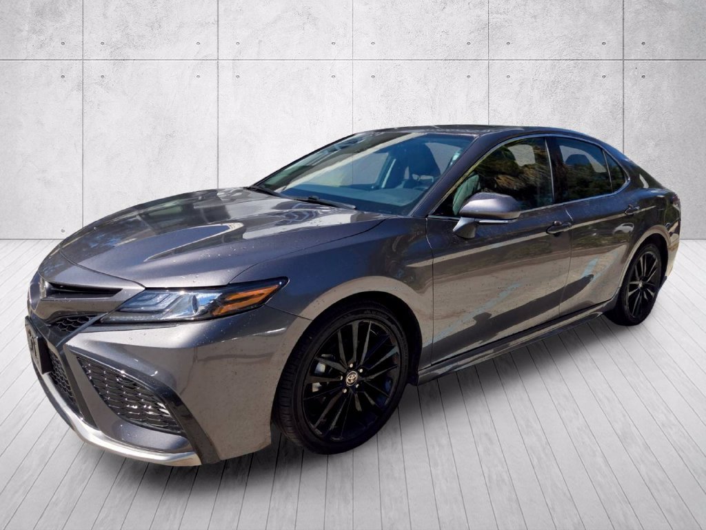 Used 2024 Toyota Camry XSE FWD image 9