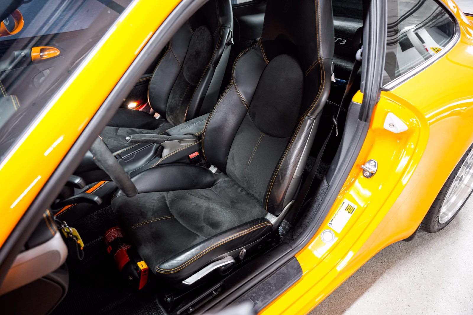 Used 2008 Porsche 911 GT3 RWD image 22