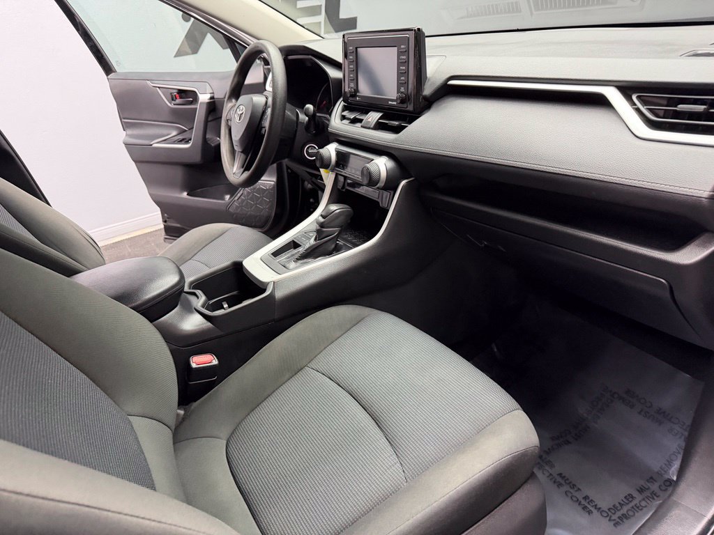 Used 2022 Toyota RAV4 LE FWD image 51