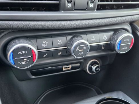New 2026 Alfa Romeo Giulia w/ Driving Assist Package RWD image 9