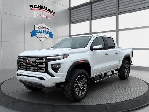 New 2026 GMC Canyon Denali image 8