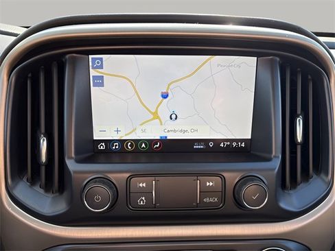 Used 2021 GMC Canyon Denali image 11