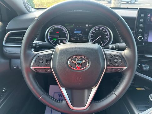Certified 2022 Toyota Camry XLE w/ Navigation Upgrade Package FWD image 12