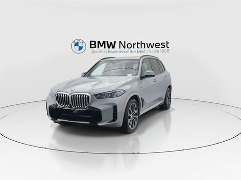 New 2026 BMW X5 xDrive50e w/ Executive Package AWD/4WD image 9
