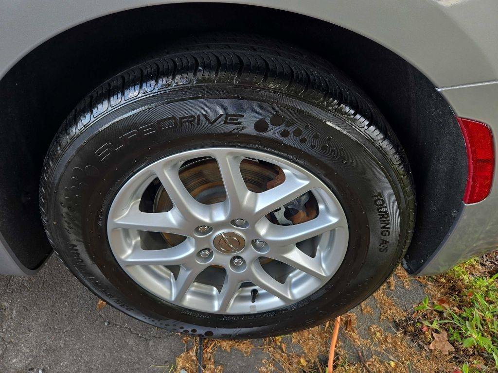 Used 2020 Chrysler Voyager Lxi FWD image 7