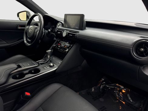 Used 2023 Lexus IS 300 w/ Comfort Package RWD image 42
