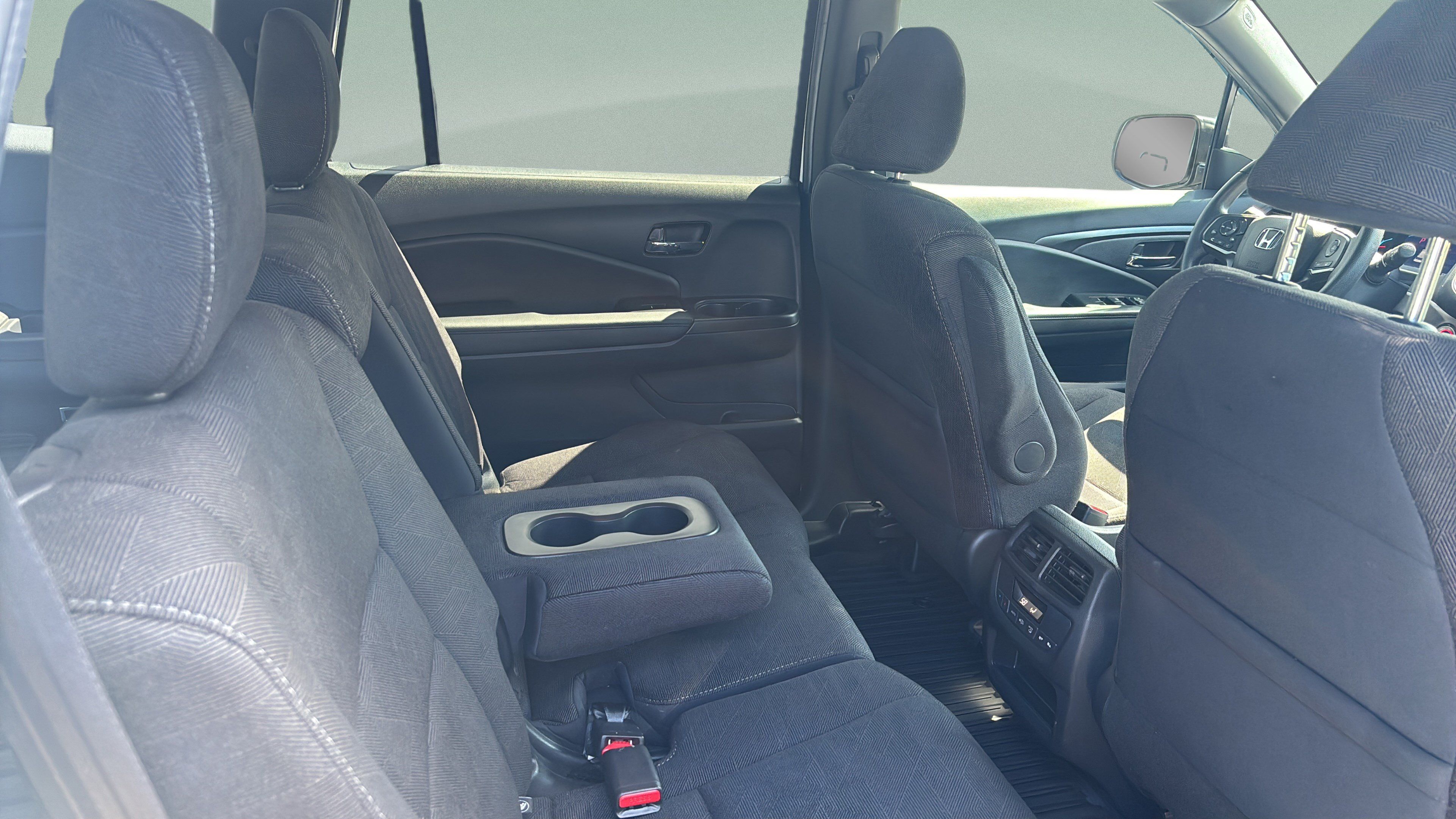 Used 2022 Honda Pilot Sport image 20