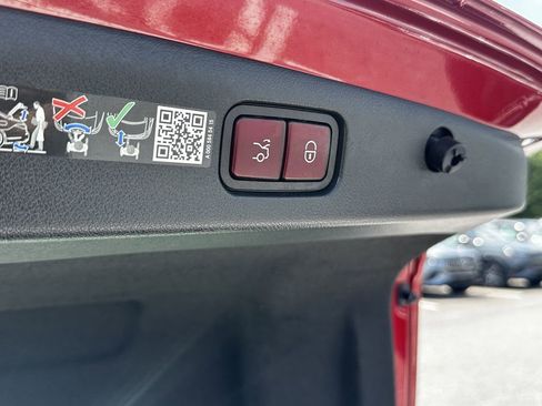 Certified 2024 Mercedes-Benz E 350 4MATIC Sedan image 22