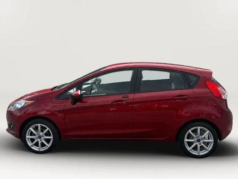 Used 2017 Ford Fiesta SE w/ Equipment Group 201A FWD image 4