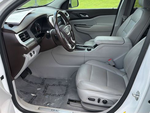 Used 2019 GMC Acadia SLT FWD image 10