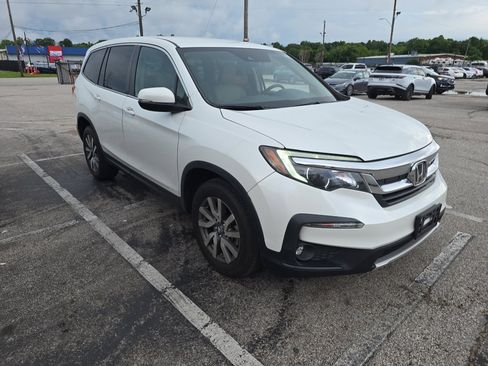Used 2020 Honda Pilot EX image 1