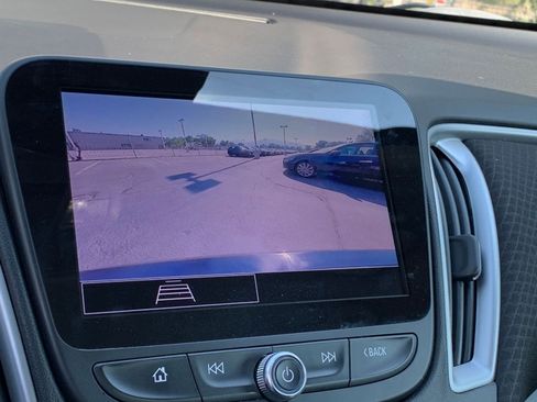 Used 2024 Chevrolet Malibu LT image 17