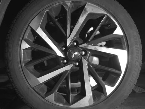 Used 2025 Mitsubishi Outlander SE AWD/4WD image 13