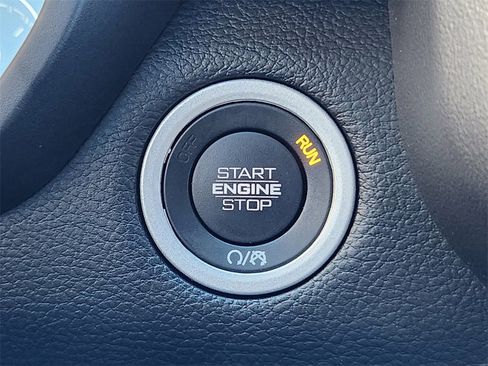 Used 2025 RAM 1500 Laramie image 23