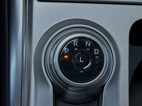 New 2024 Ford Explorer XLT w/ Equipment Group 202A image 19