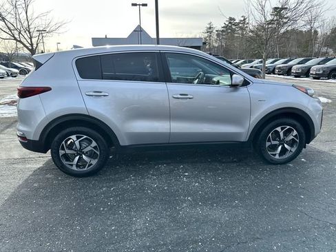 Used 2020 Kia Sportage LX image 6