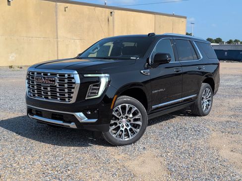New 2026 GMC Yukon Denali w/ Denali Reserve Package AWD/4WD image 1