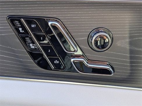 New 2026 Cadillac Lyriq Luxury image 19