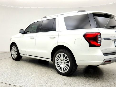 Used 2024 Ford Expedition Platinum AWD/4WD image 7