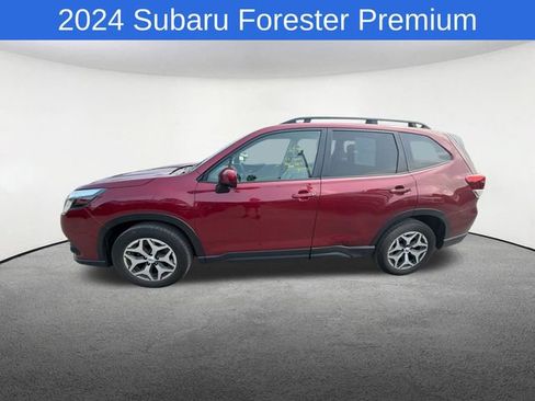 Used 2024 Subaru Forester Premium AWD/4WD image 12