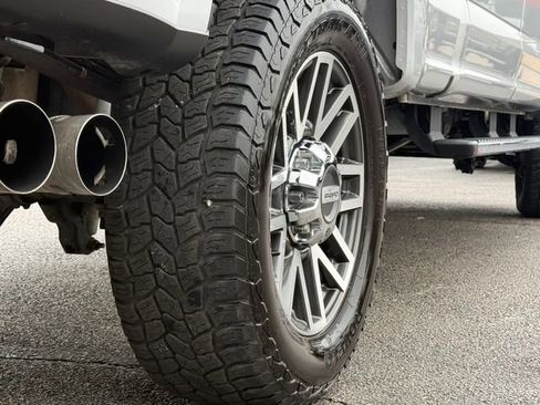 Used 2017 Ford F250 Lariat w/ Lariat Value Package AWD/4WD image 27