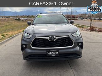 Used 2023 Toyota Highlander XLE AWD/4WD video 2