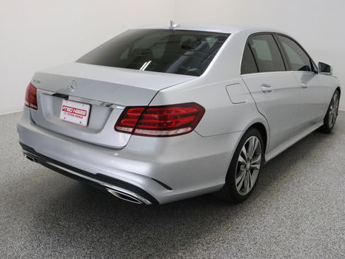 Used 2016 Mercedes-Benz E 350 Sedan w/ Premium Package image 7