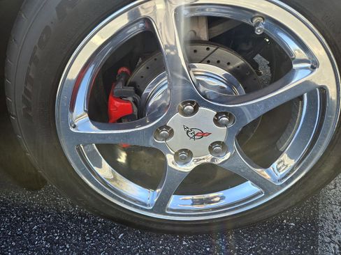 Used 2004 Chevrolet Corvette Convertible w/ Preferred Equipment Group image 17