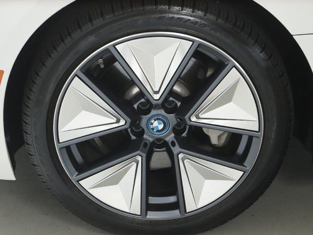 Used 2023 BMW i4 eDrive35 w/ Premium Package RWD image 39