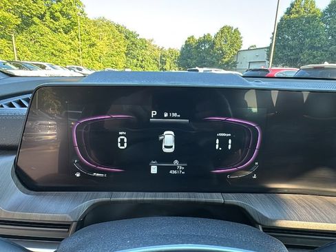 Used 2024 Kia Telluride EX w/ EX Captain's Chair Package AWD/4WD image 19