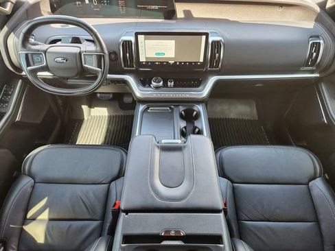 Used 2025 Ford Expedition Max Platinum w/ Stealth Appearance Package AWD/4WD image 26