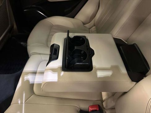 Used 2022 Audi Q5 2.0T Premium image 11