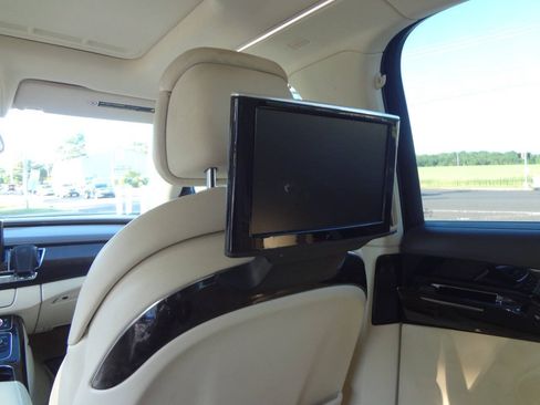 Used 2014 Audi A8 L TDI AWD/4WD image 11