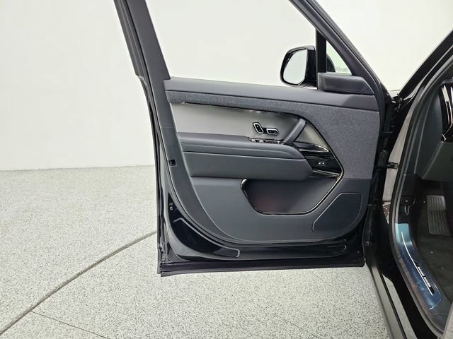 New 2026 Land Rover Range Rover Sport SE AWD/4WD image 27