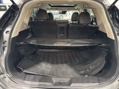 Used 2017 Nissan Rogue SL w/ SL Premium Package FWD image 28