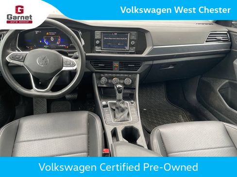 Certified 2024 Volkswagen Jetta SE w/ Panoramic Sunroof Package FWD image 14