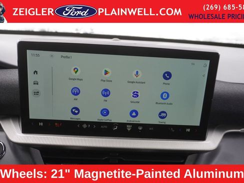 Used 2025 Ford Explorer ST-Line w/ ST-Line Street Pack image 23