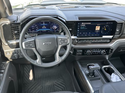 Certified 2023 Chevrolet Colorado Trail Boss w/ Advanced Trailering Package AWD/4WD image 26